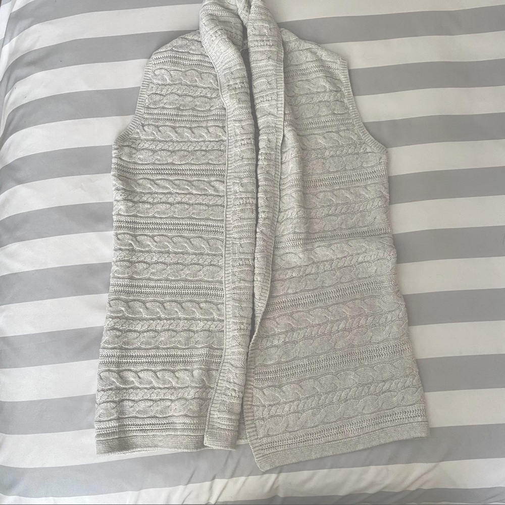 Artisan NY Cable Knit Cardigan Sweater Vest